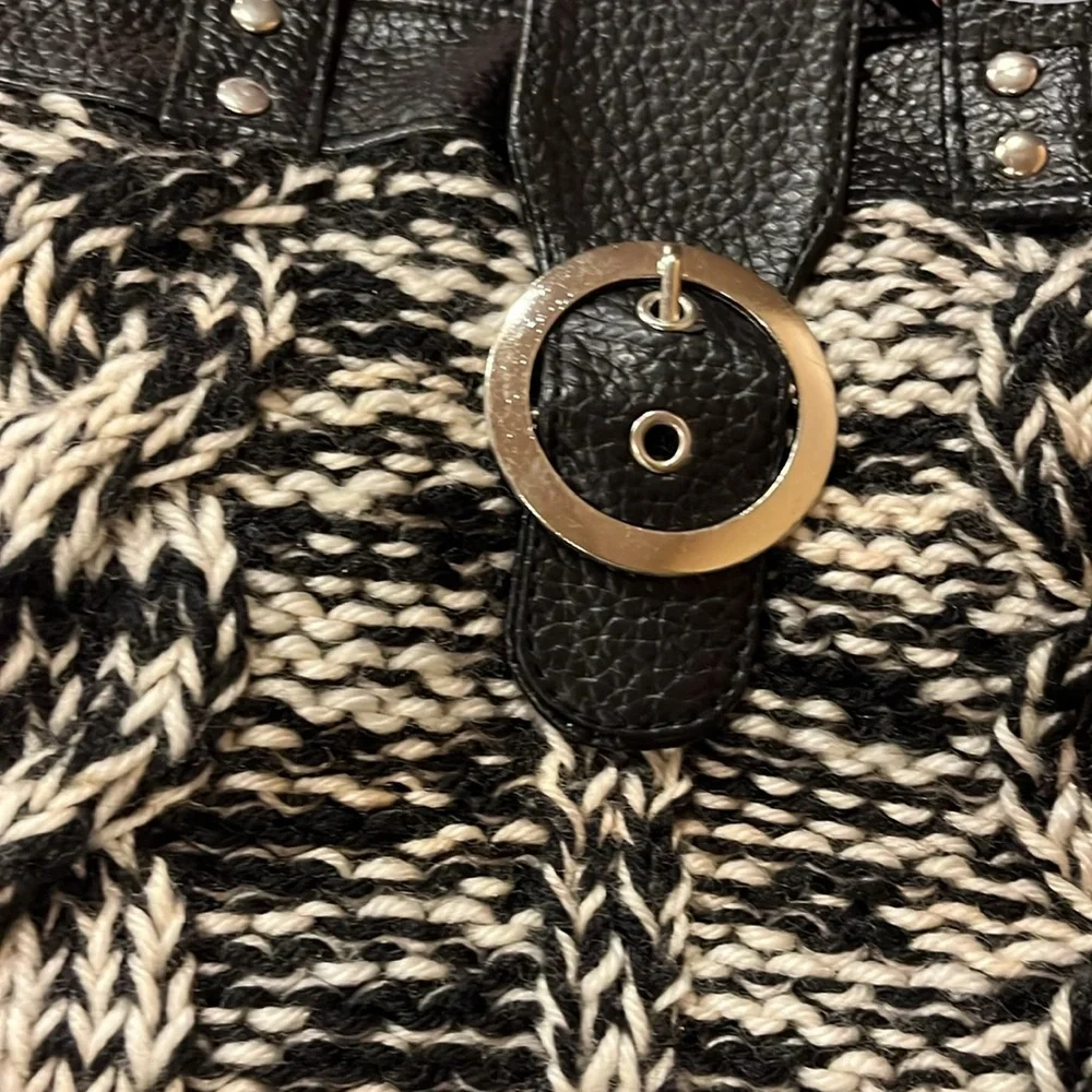 Ulta cable knit tote NWT